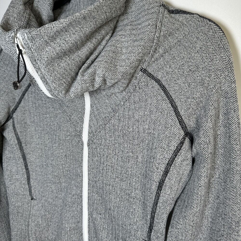 Lululemon Jacket Womens 8 Gray Herringbone Zip Up Athletic Yoga Fitted High Neck - Picture 3 of 16